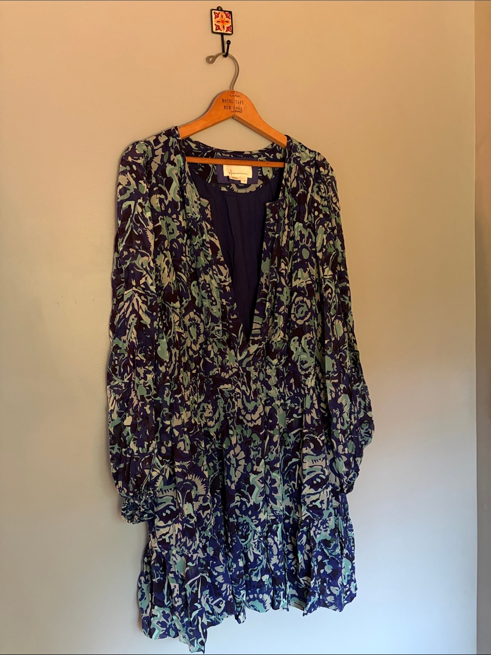 Anthropologie Somerset Navy & Mint V-Neck Tiered Mini Dress